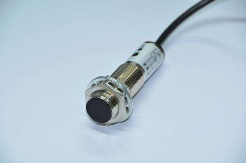 河北光电开关厂家pm18漫反射式检测黑色物体